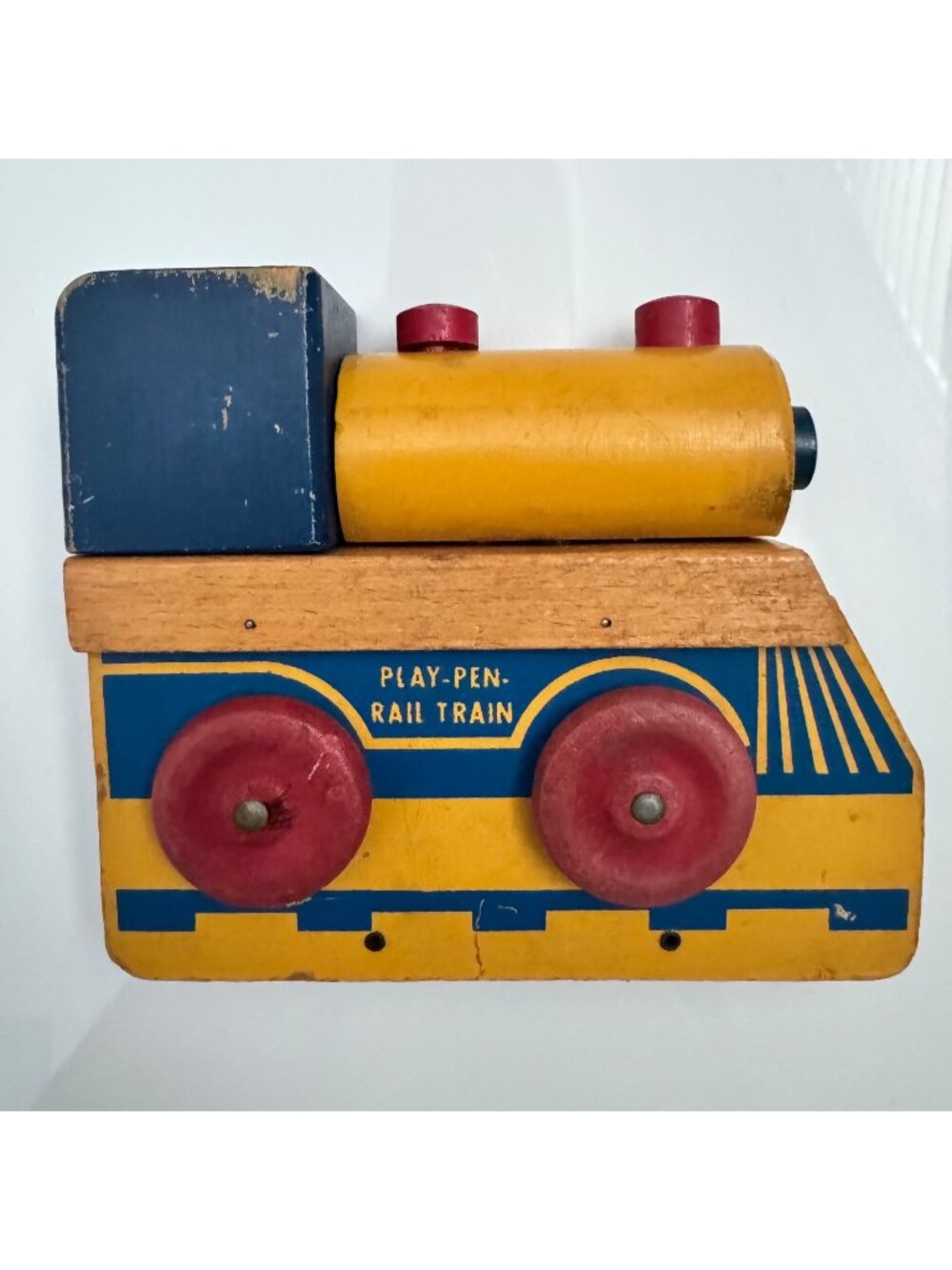 Play-Pen-Rail Train Wooden Toy 3–18 MoToddler Baby Vintage 50s Decor Collectible